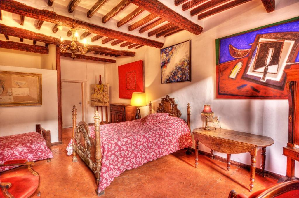 Hôtel Les Arcades Biot Habitación foto